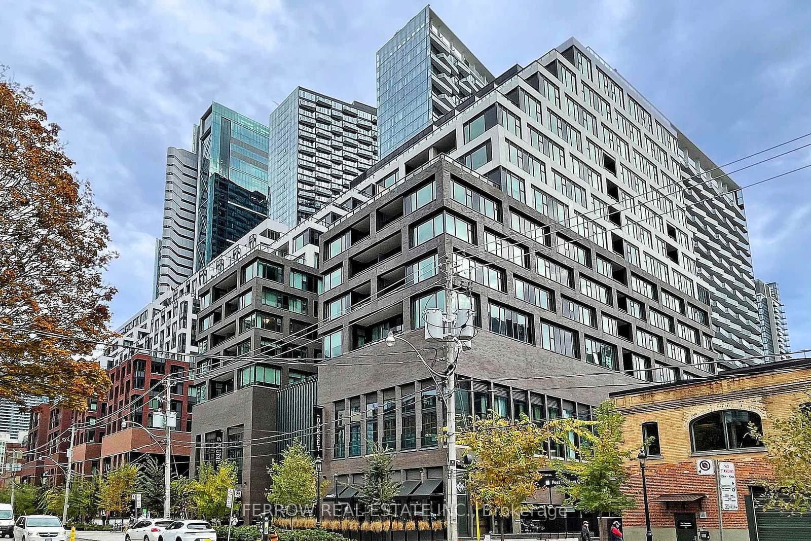 455 Wellington Street W, Unit 1007