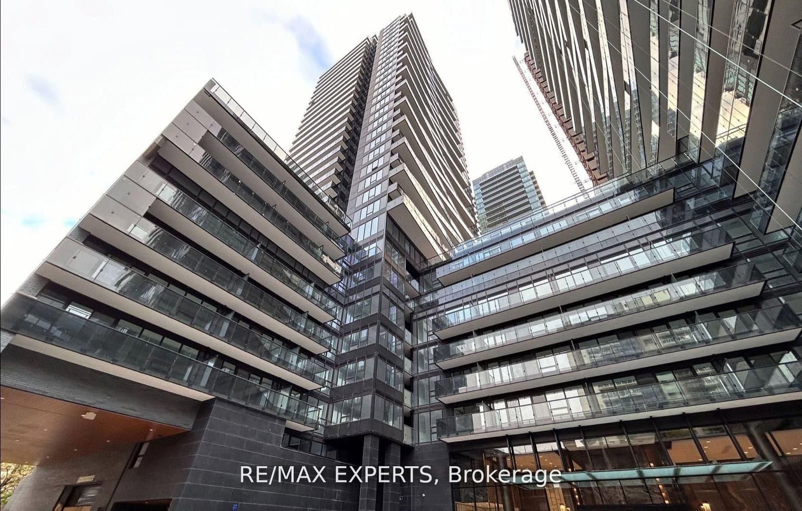 127 Broadway Avenue, Unit 2103