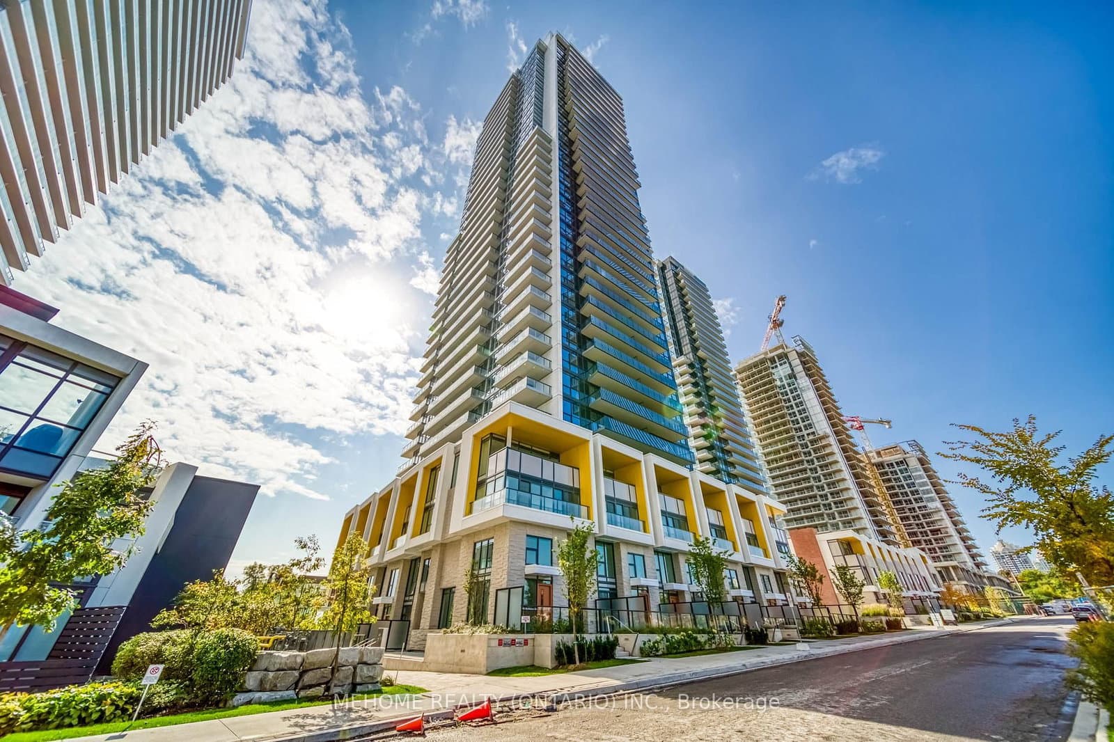 95 Mcmahon Drive, Unit 3009