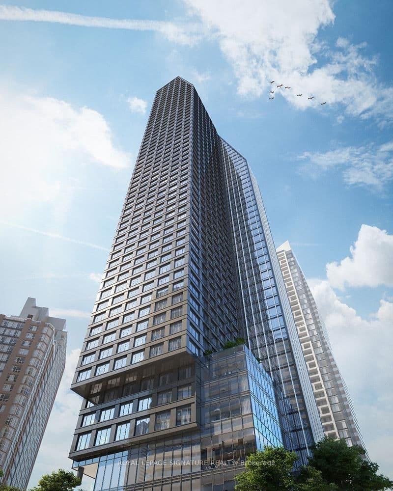 8 Wellesley Street W, Unit 909