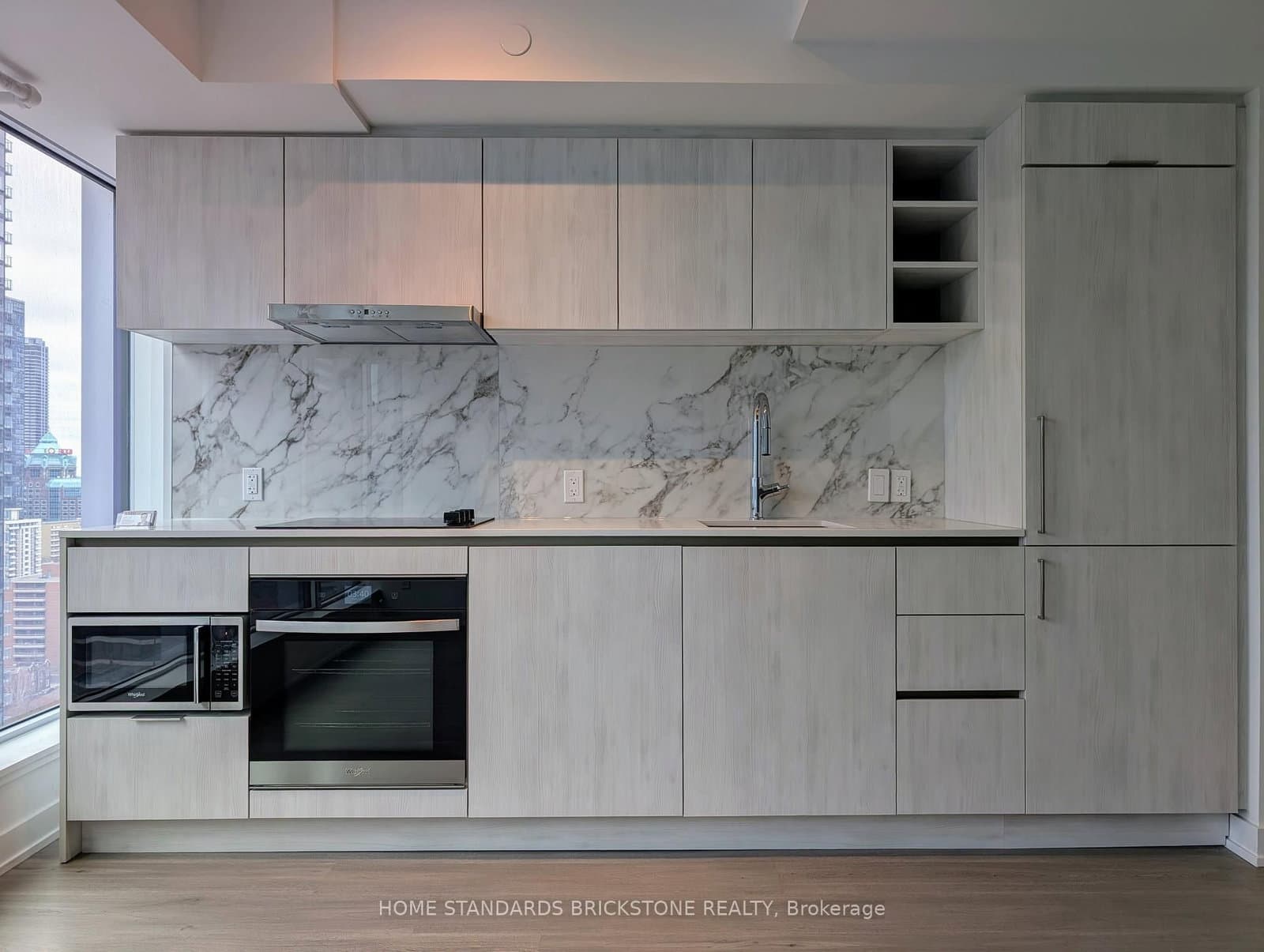8 Wellesley Street W, Unit 2505