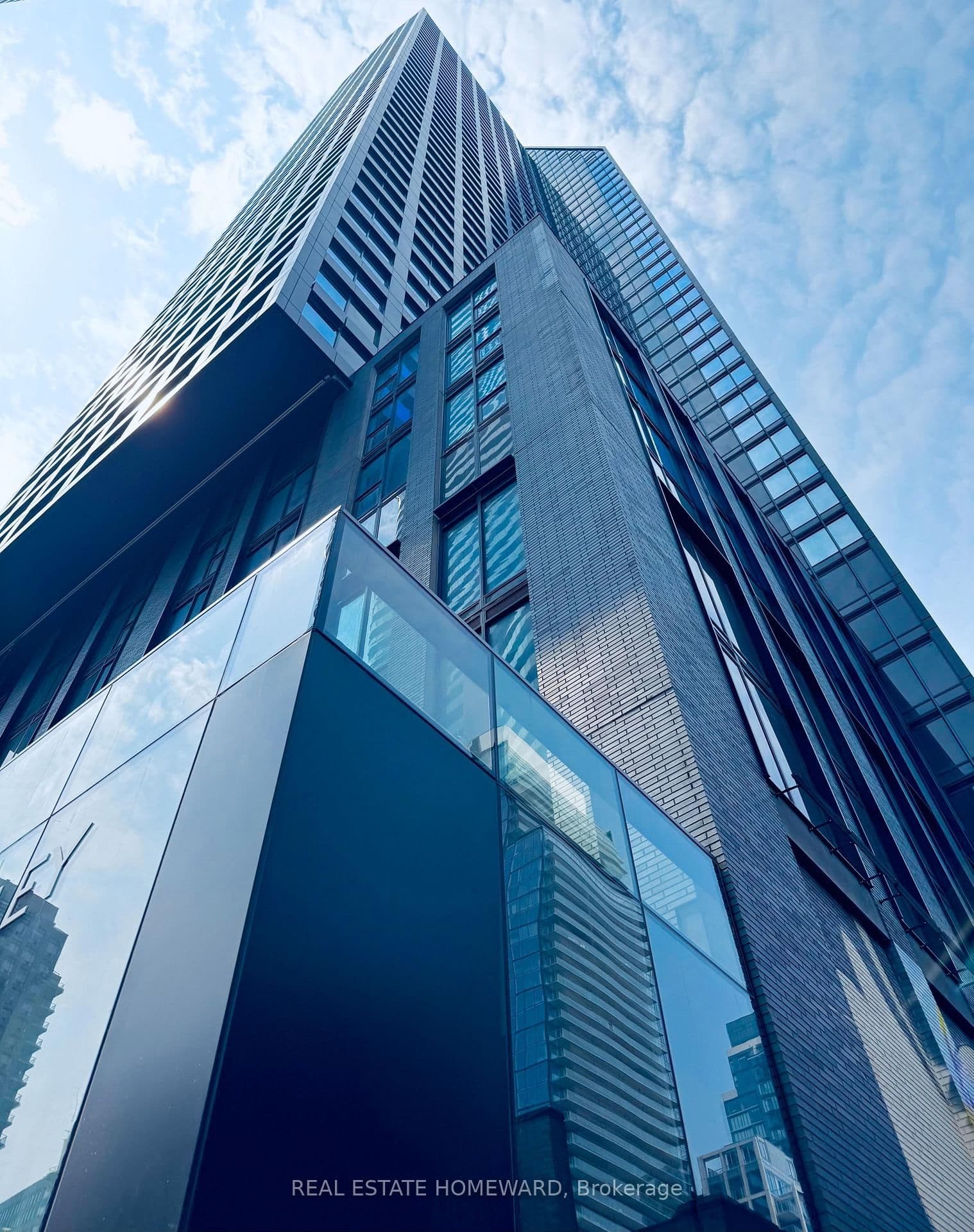 8 Wellesley Street W, Unit 4505