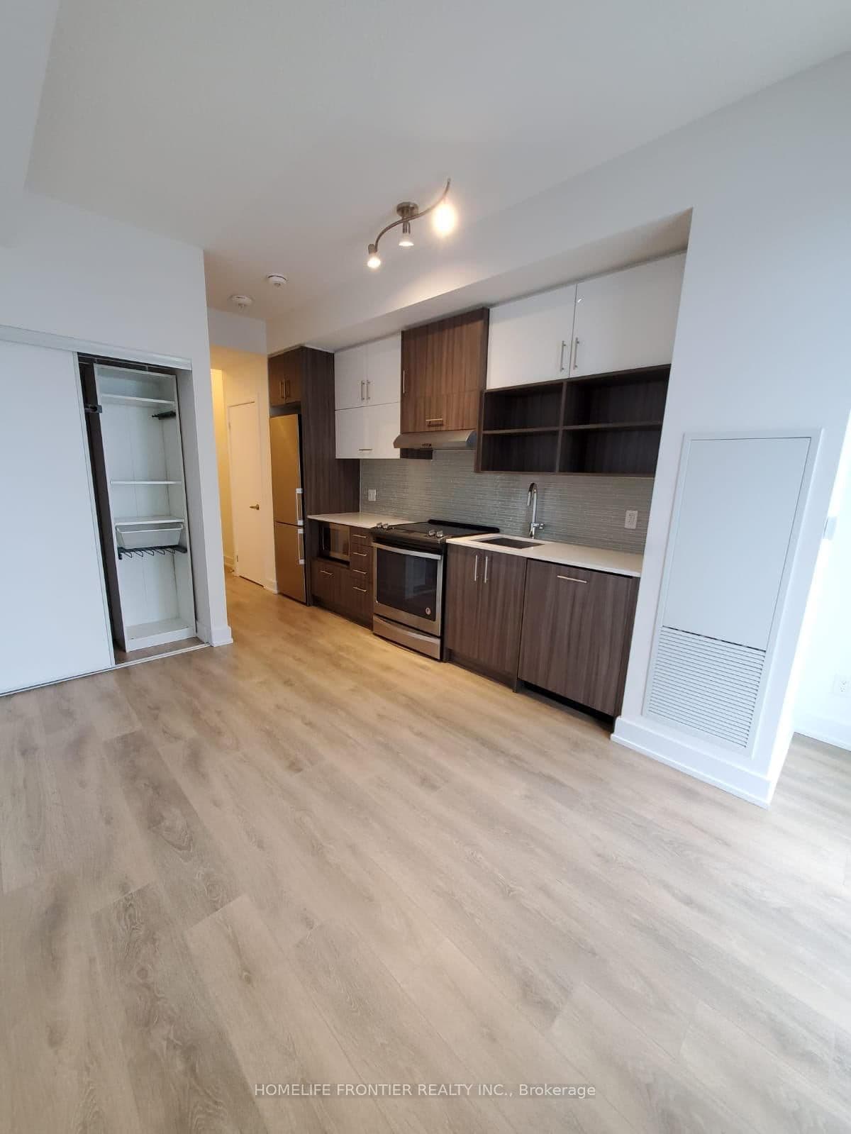 128 Fairview Mall Drive, Unit 1209