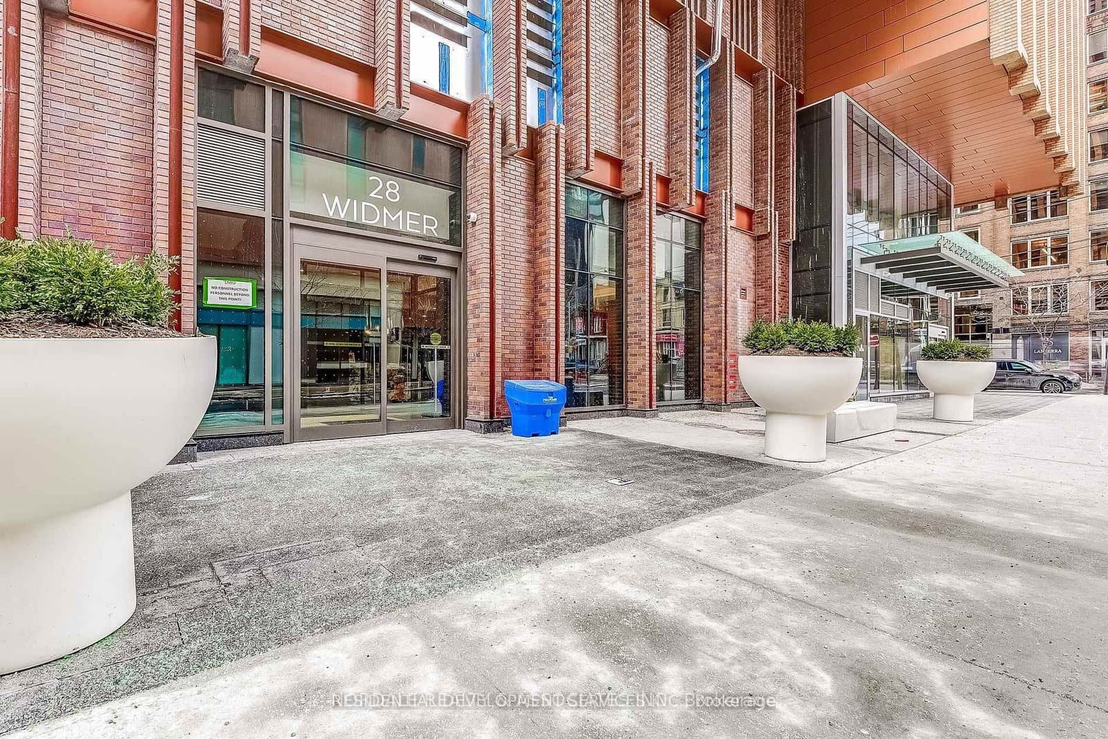 28 Widmer Street, Unit 3728