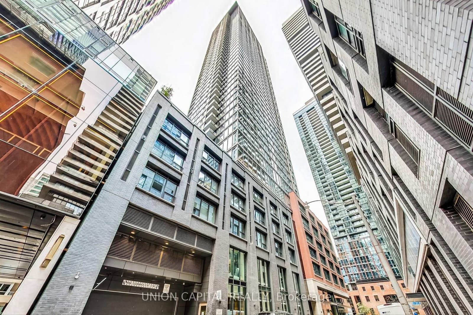 #611 - 55 Mercer Street