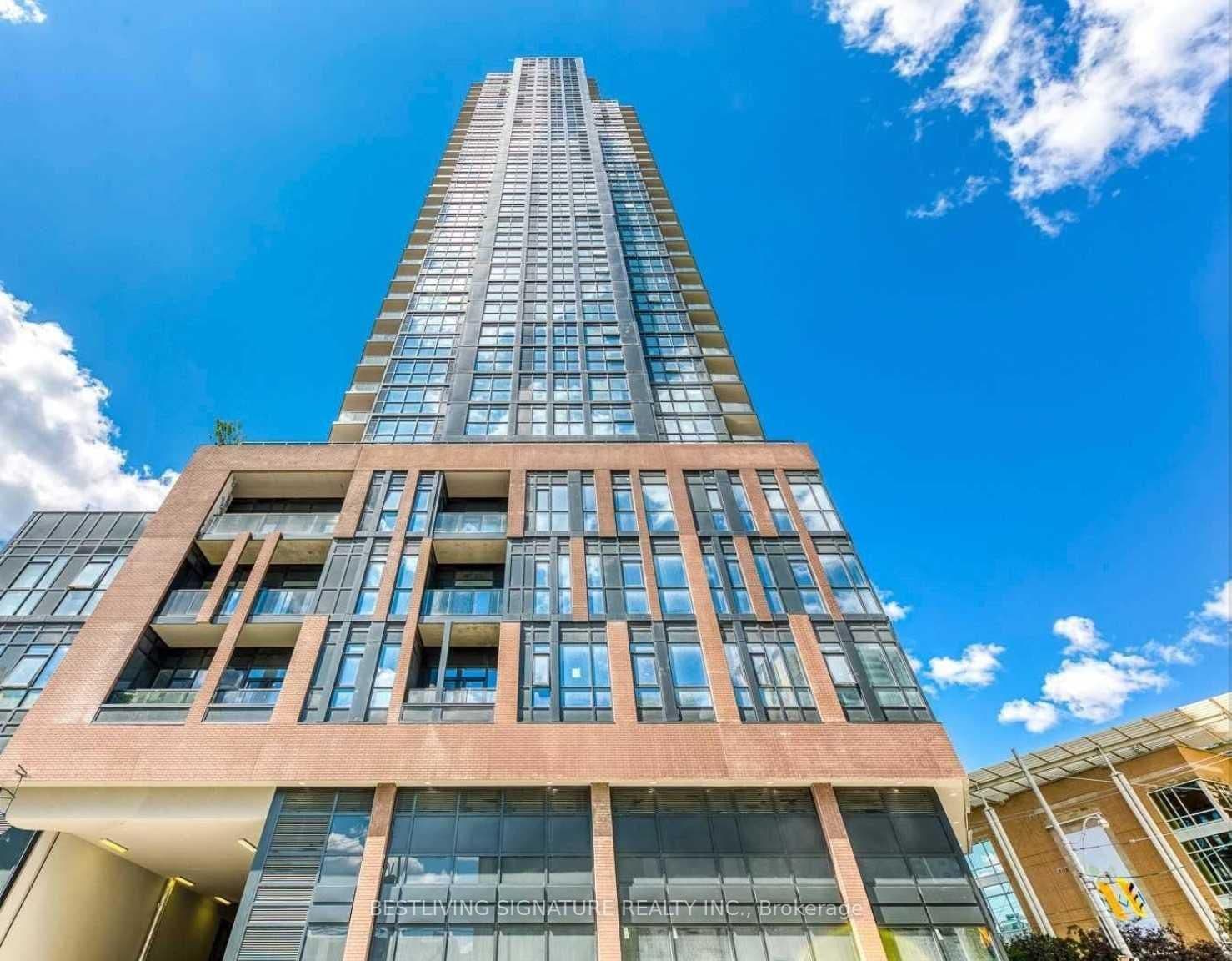 #903 - 159 Wellesley Street E