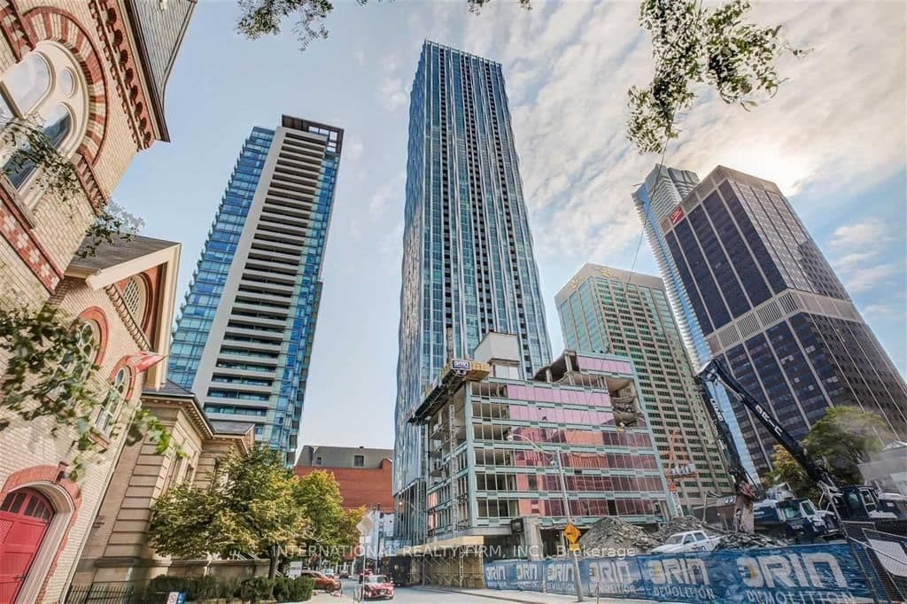#5409 - 1 Yorkville Avenue
