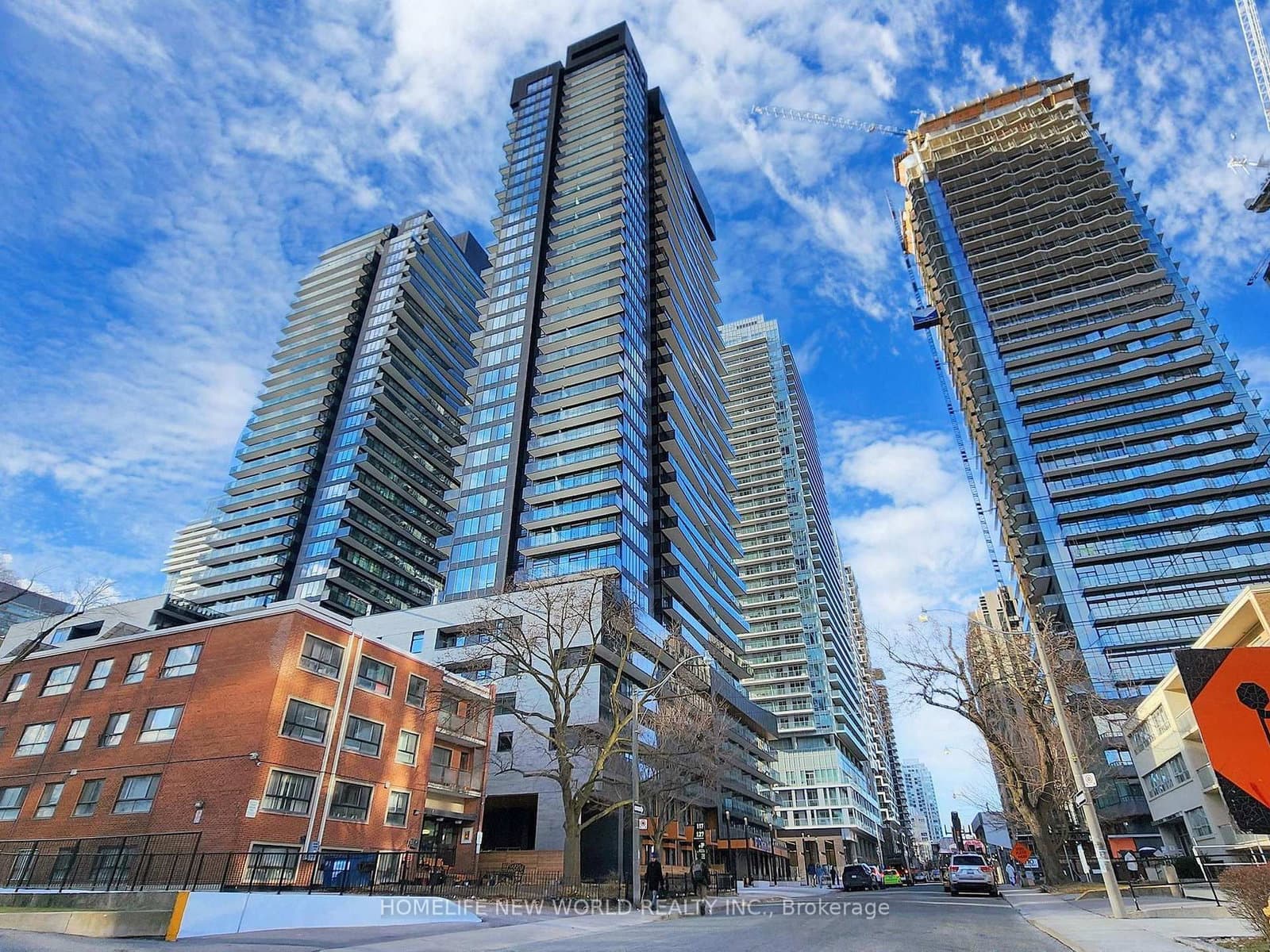 117 Broadway Avenue, Unit 2113