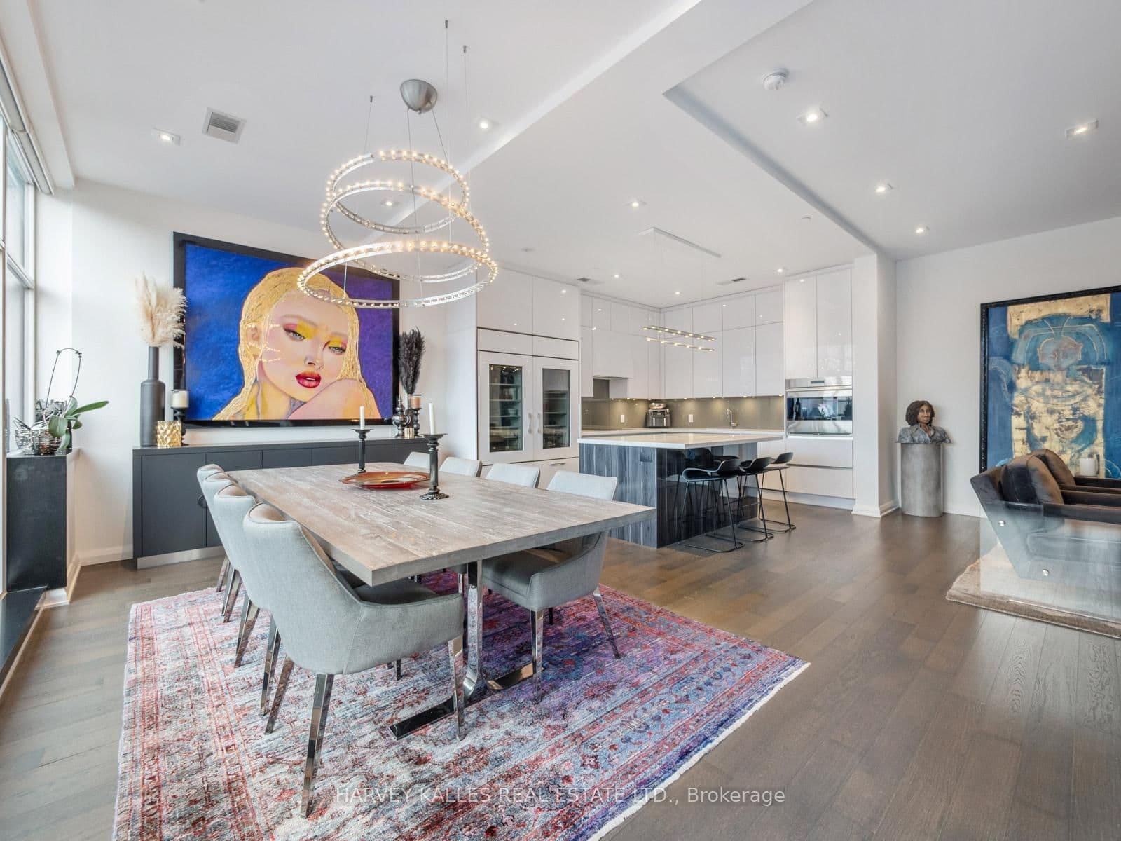 #303 - 155 Yorkville Avenue