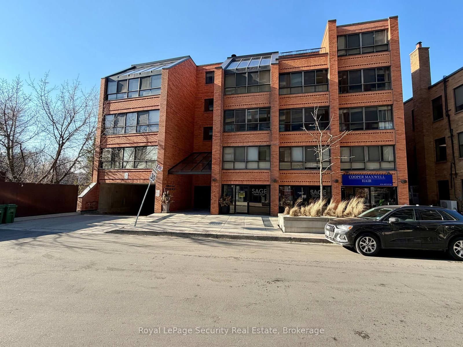 #10 - 20 Glebe Road W