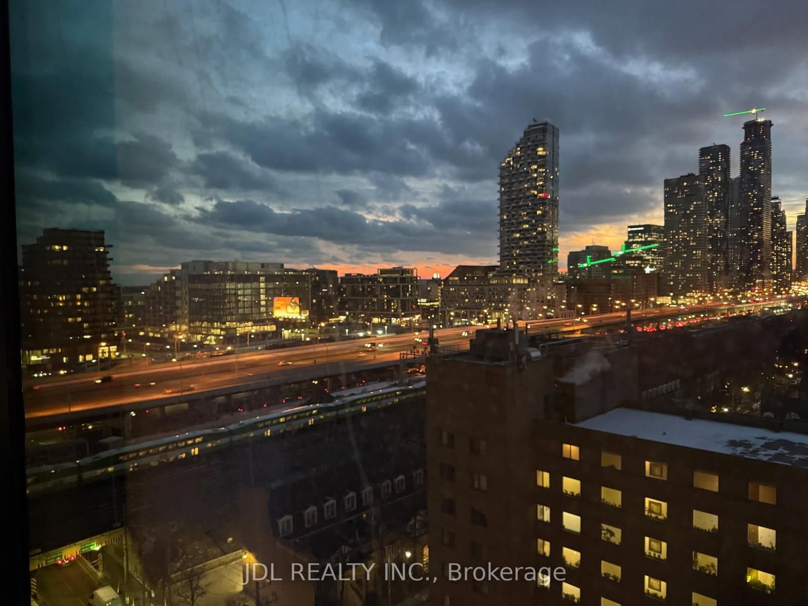 35 Parliament Street, Unit 1105
