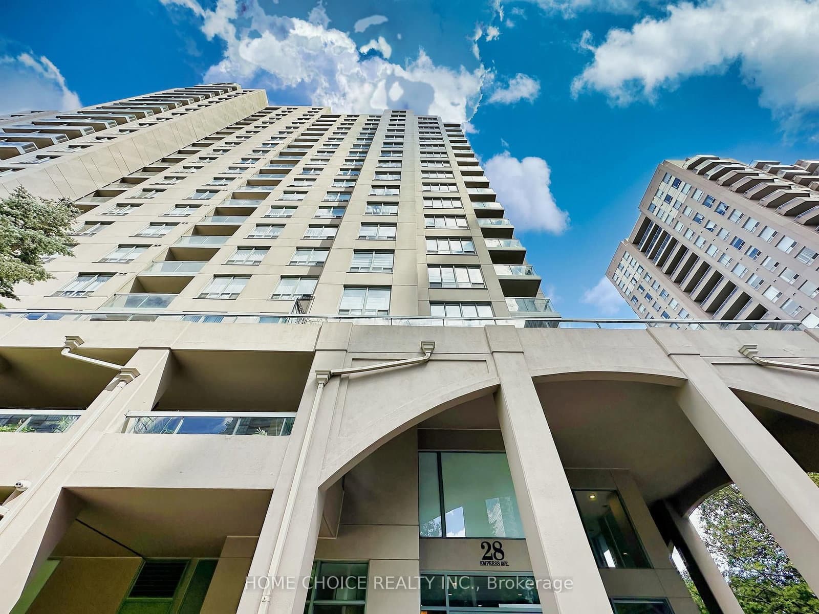 #215 - 28 Empress Avenue