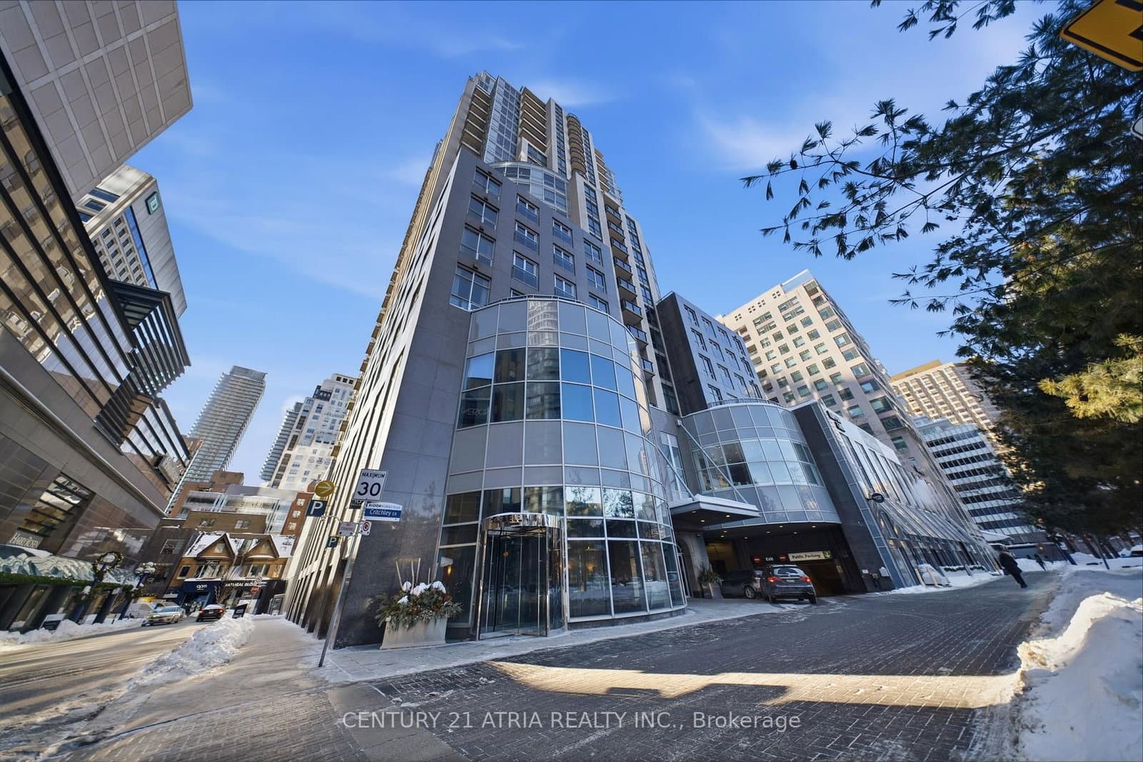 #603 - 10 Bellair Street