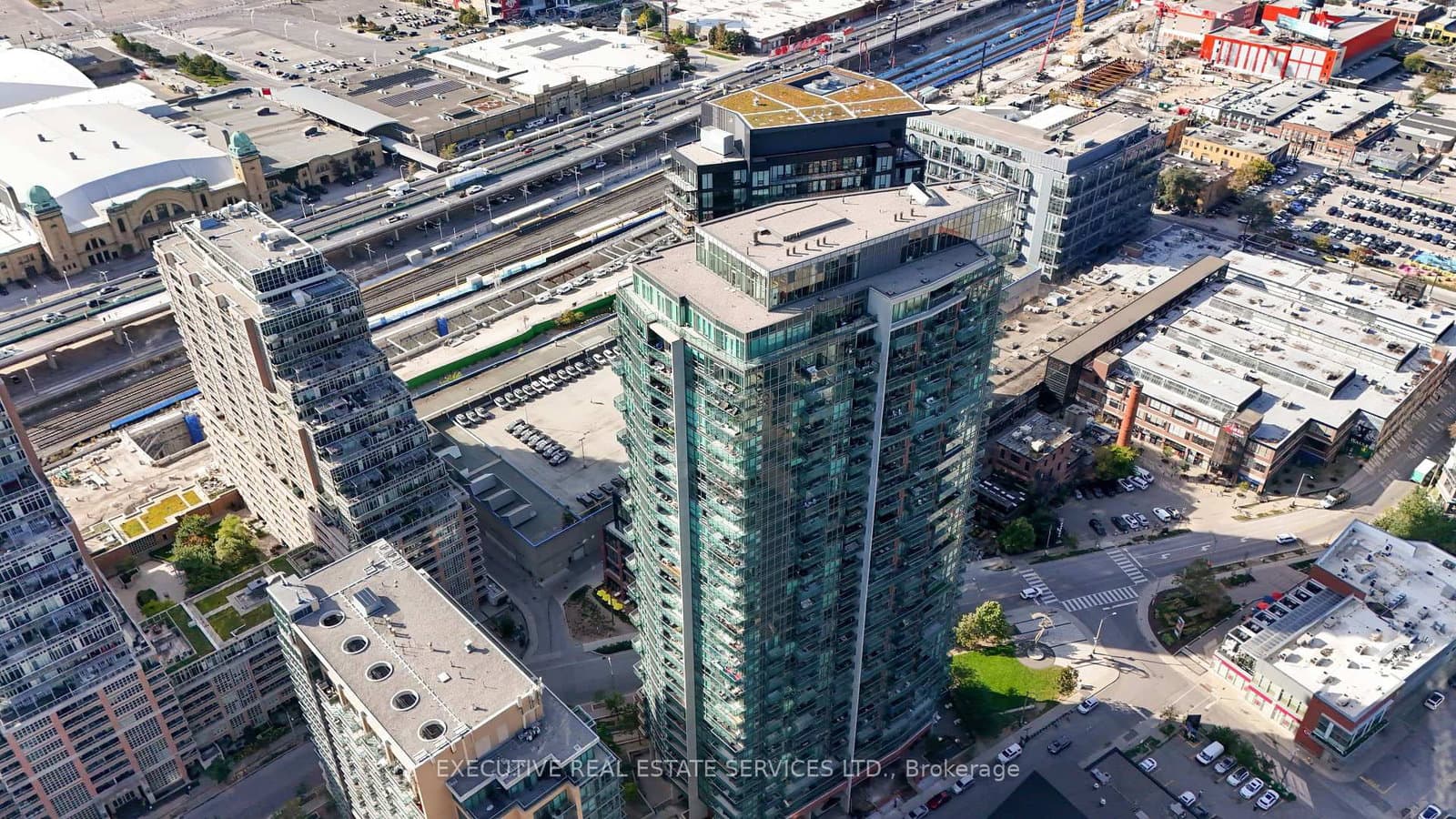 #605 - 150 East Liberty Street