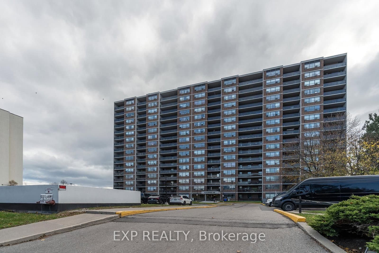 #714 - 45 Sunrise Avenue