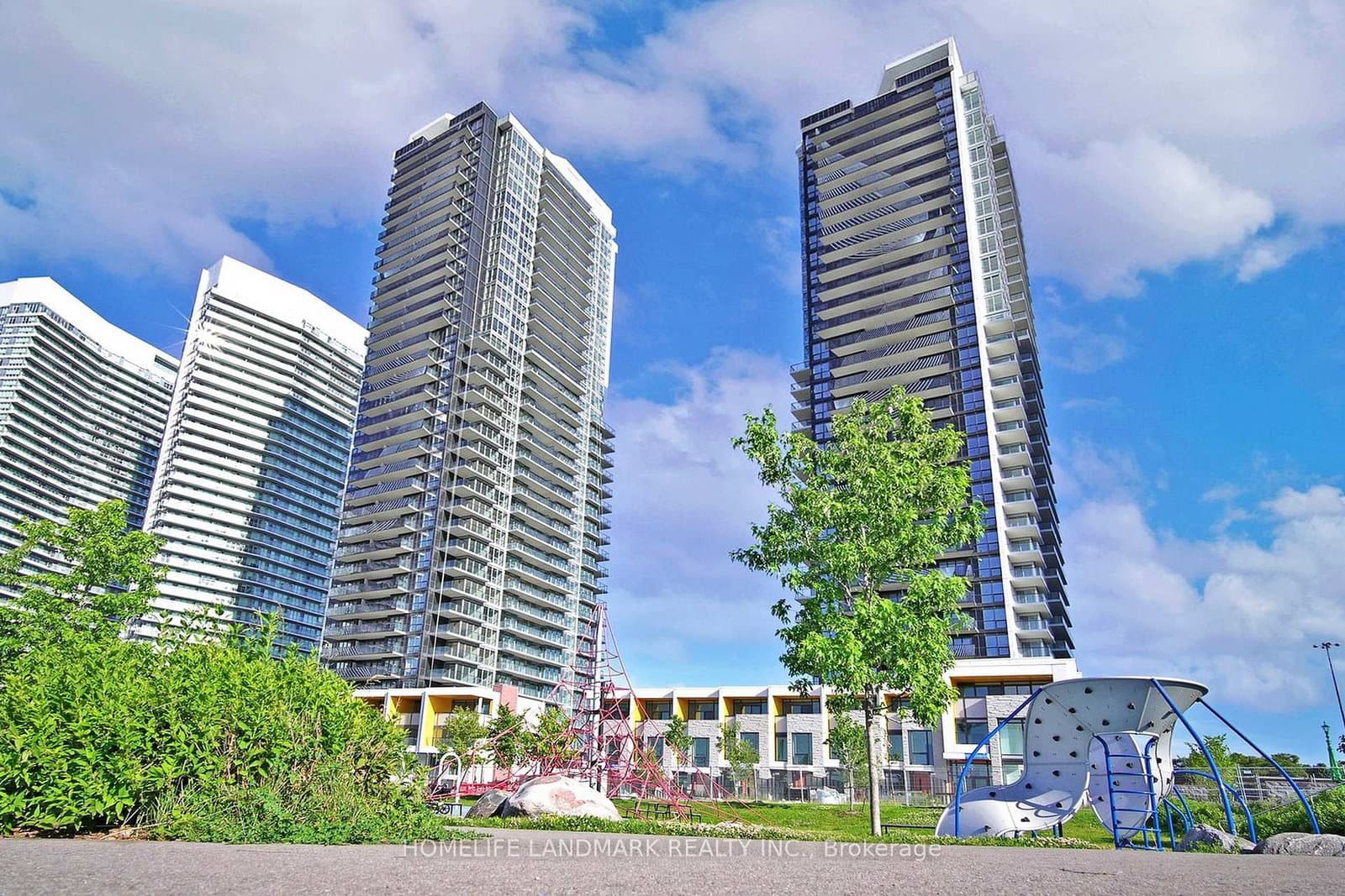 #PH3803 - 85 Mcmahon Drive