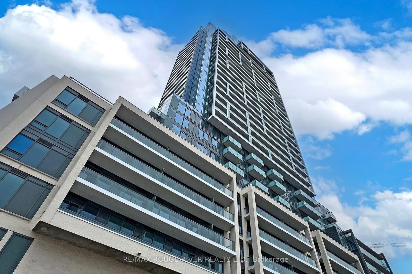 7 Golden Lion Heights, Unit 1409