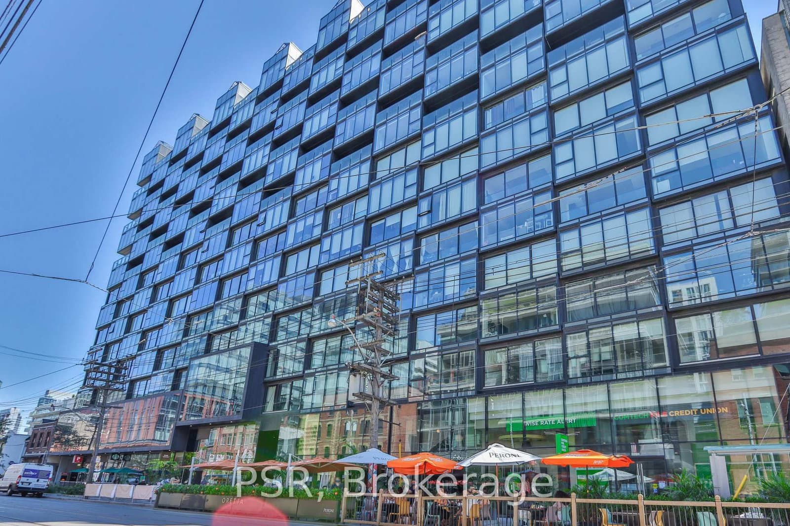 #1009 - 629 King Street W