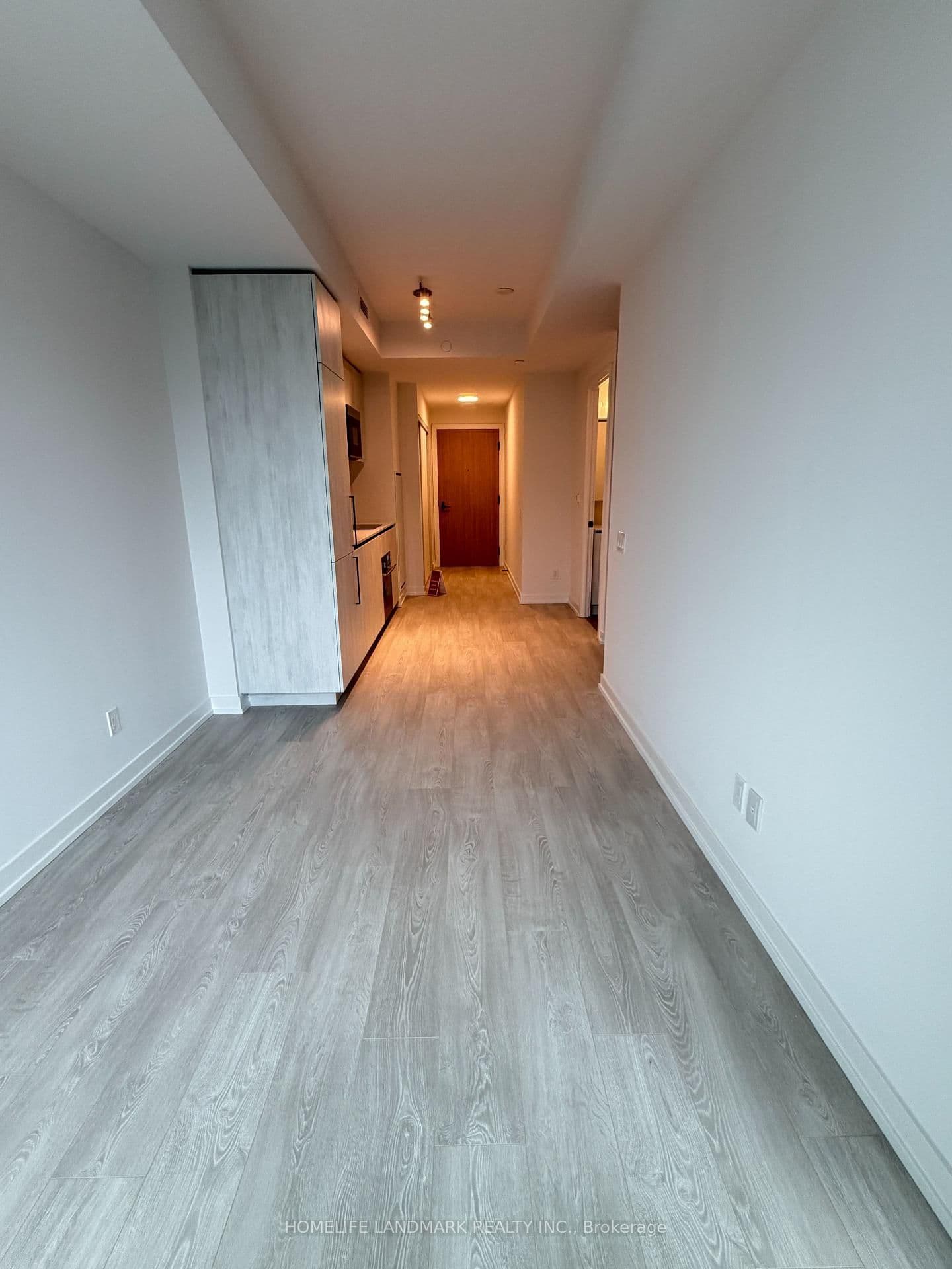 35 Parliament Street, Unit 822