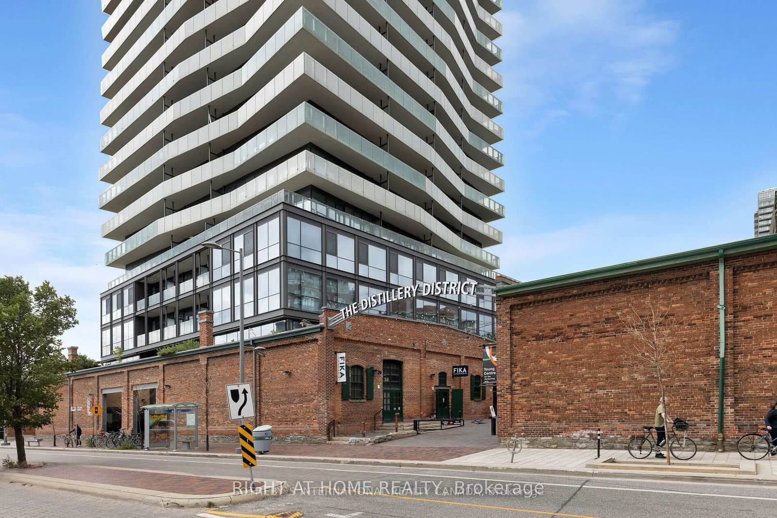 #1405 - 390 Cherry Street
