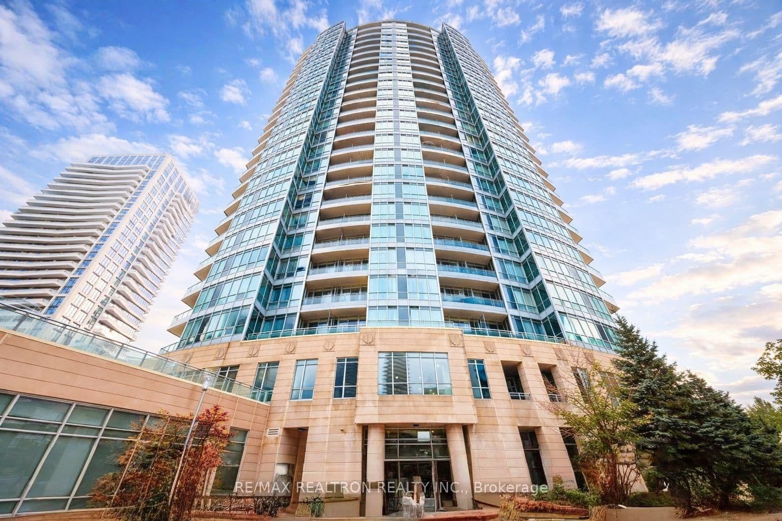 #1205 - 18 Holmes Avenue