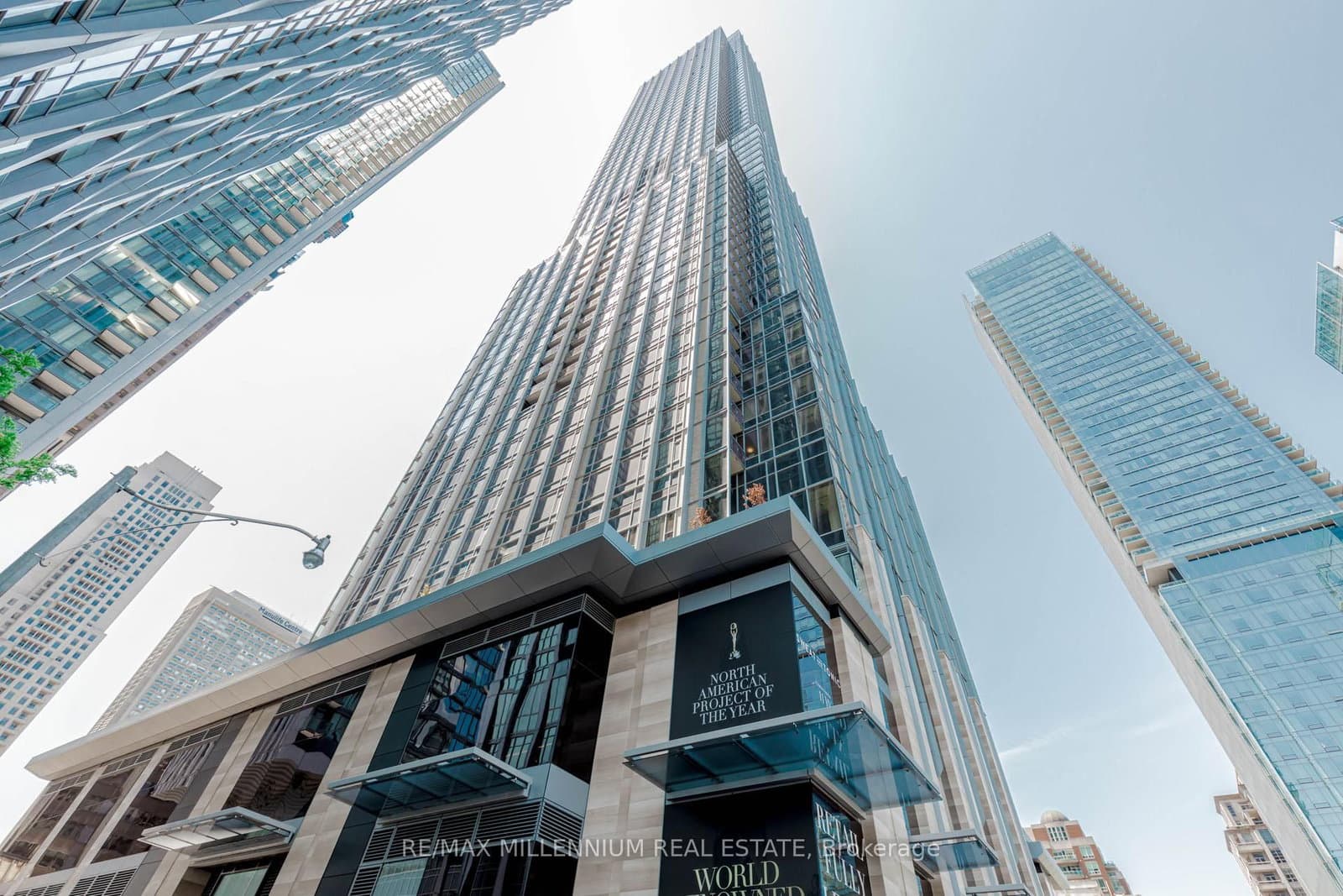 #4103 - 11 Yorkville Avenue