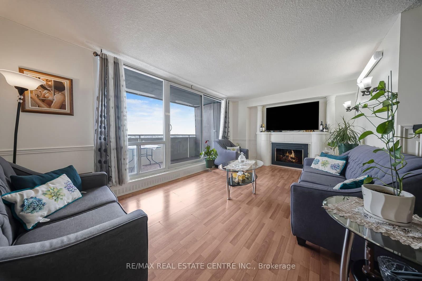 #1603 - 1338 York Mills Road E