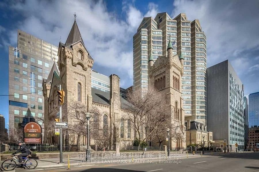 #1002 - 71 Simcoe Street