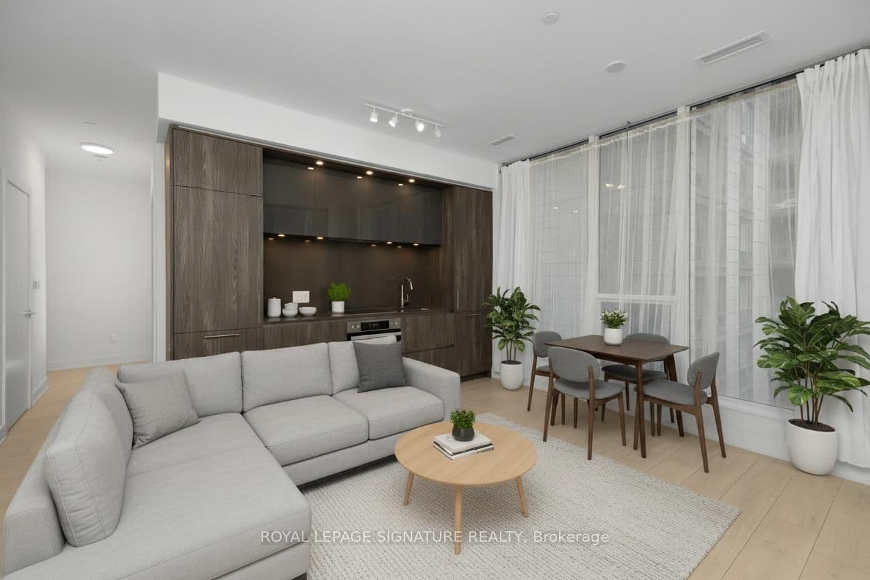#525 - 15 Mercer Street