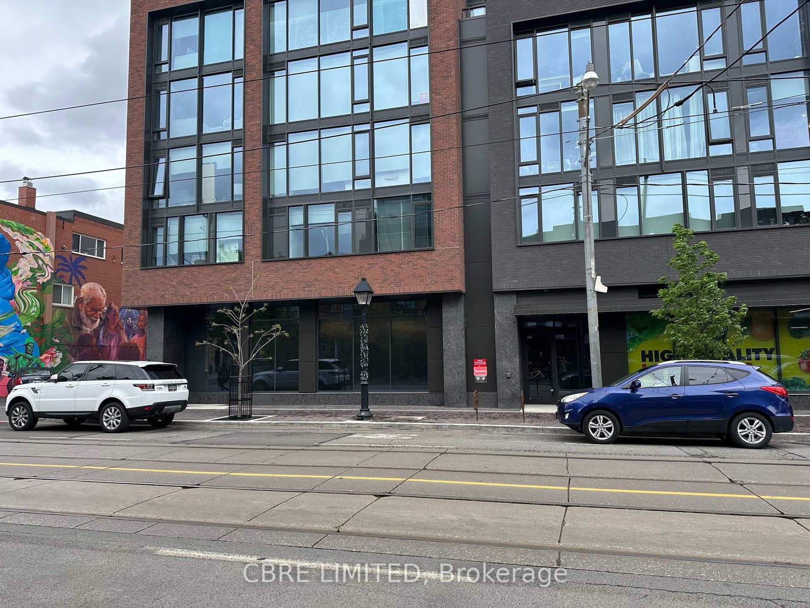 899 College Street