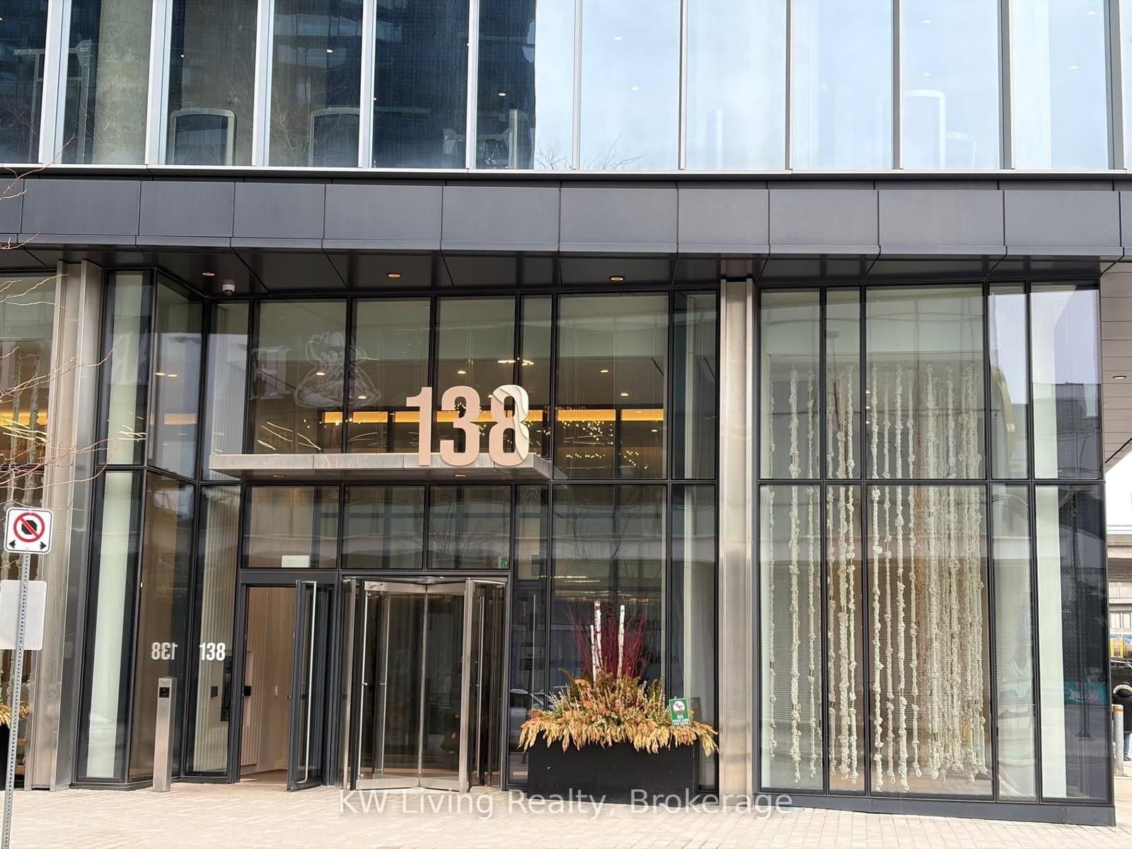 138 Downes Street, Unit 1905