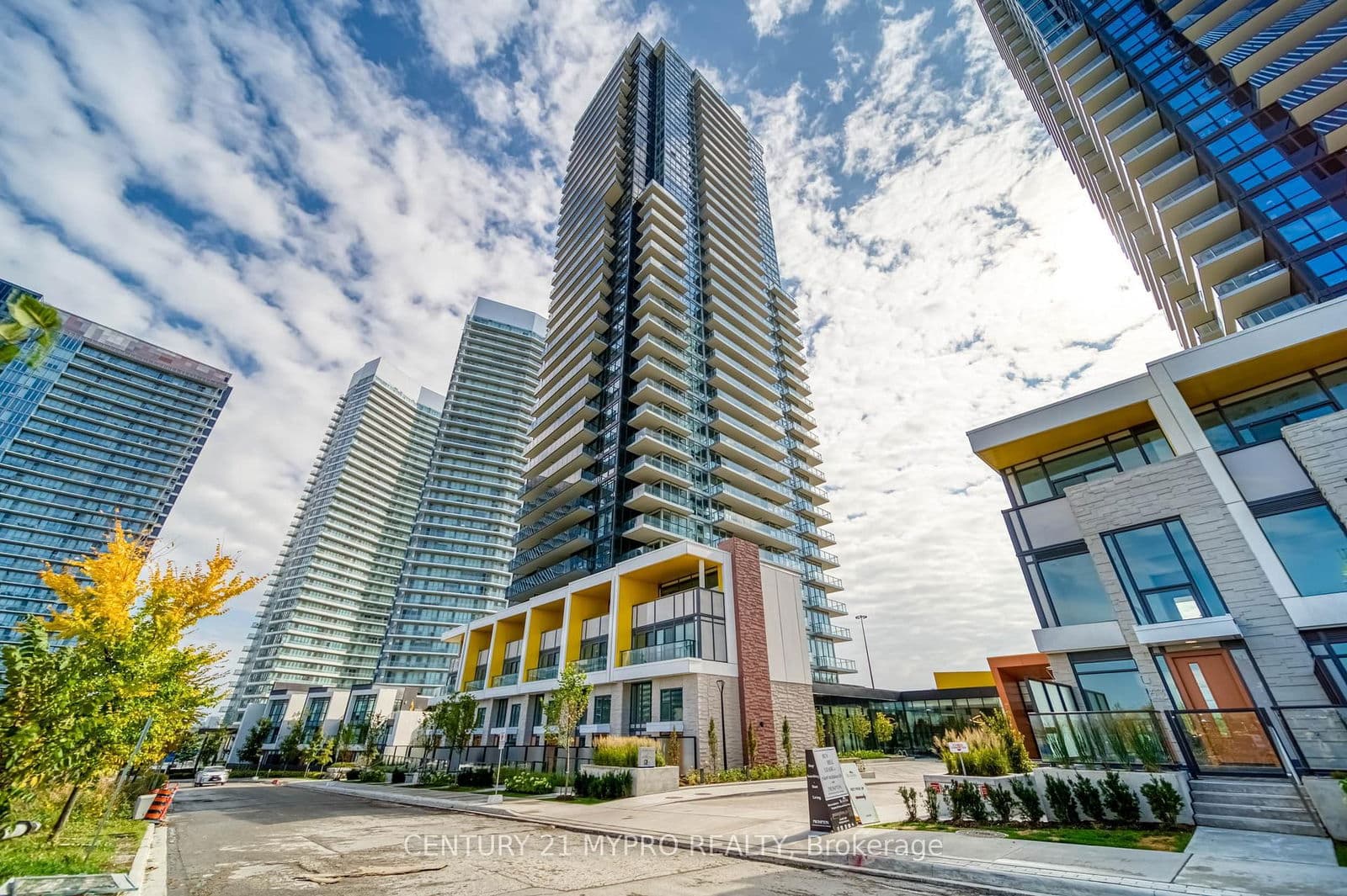 #3907 - 95 McMahon Drive