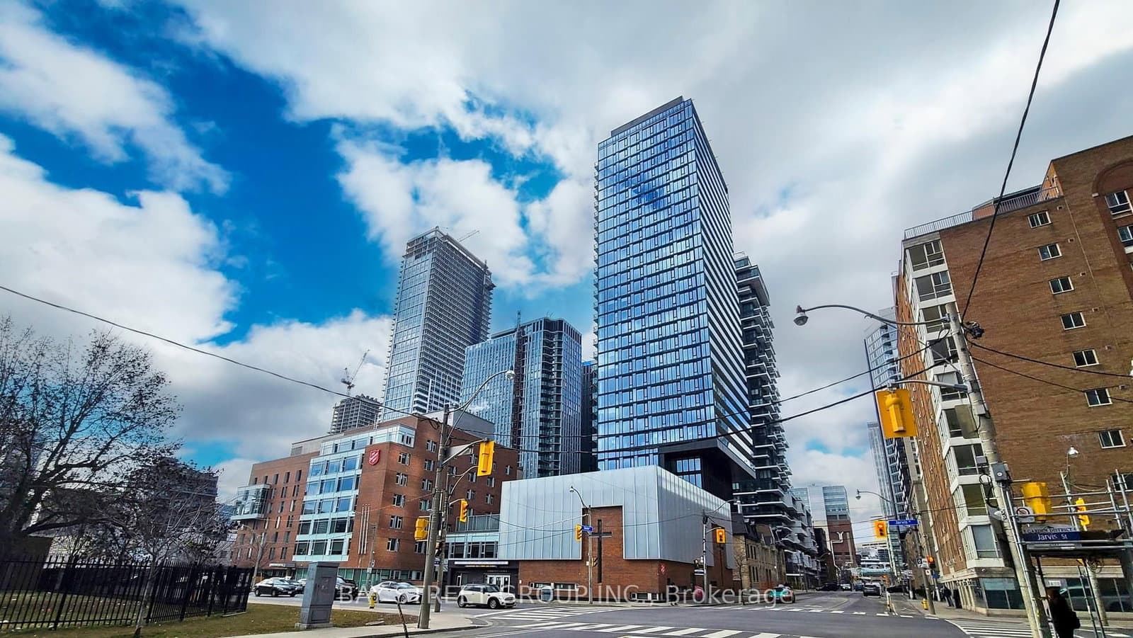 47 Mutual Street, Unit 1207