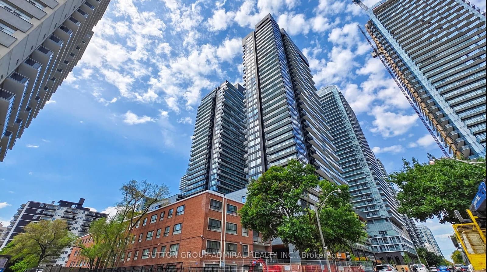 #2902 - 127 Broadway Avenue