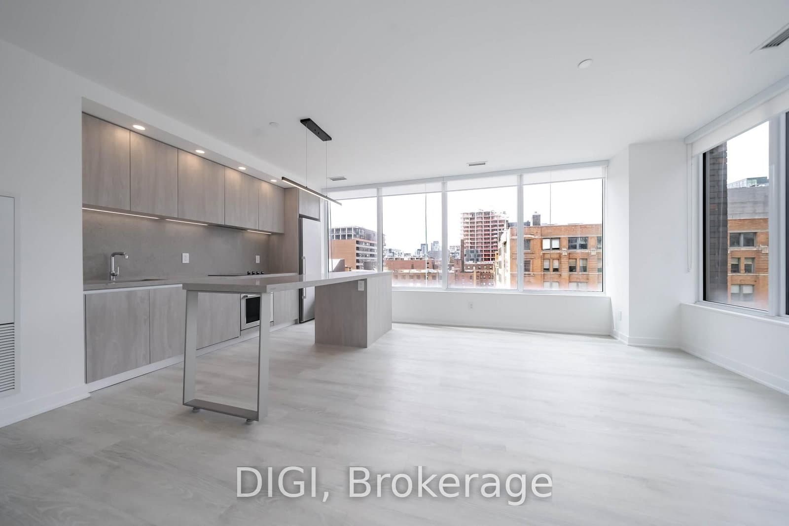 #509 - 57 Spadina Avenue
