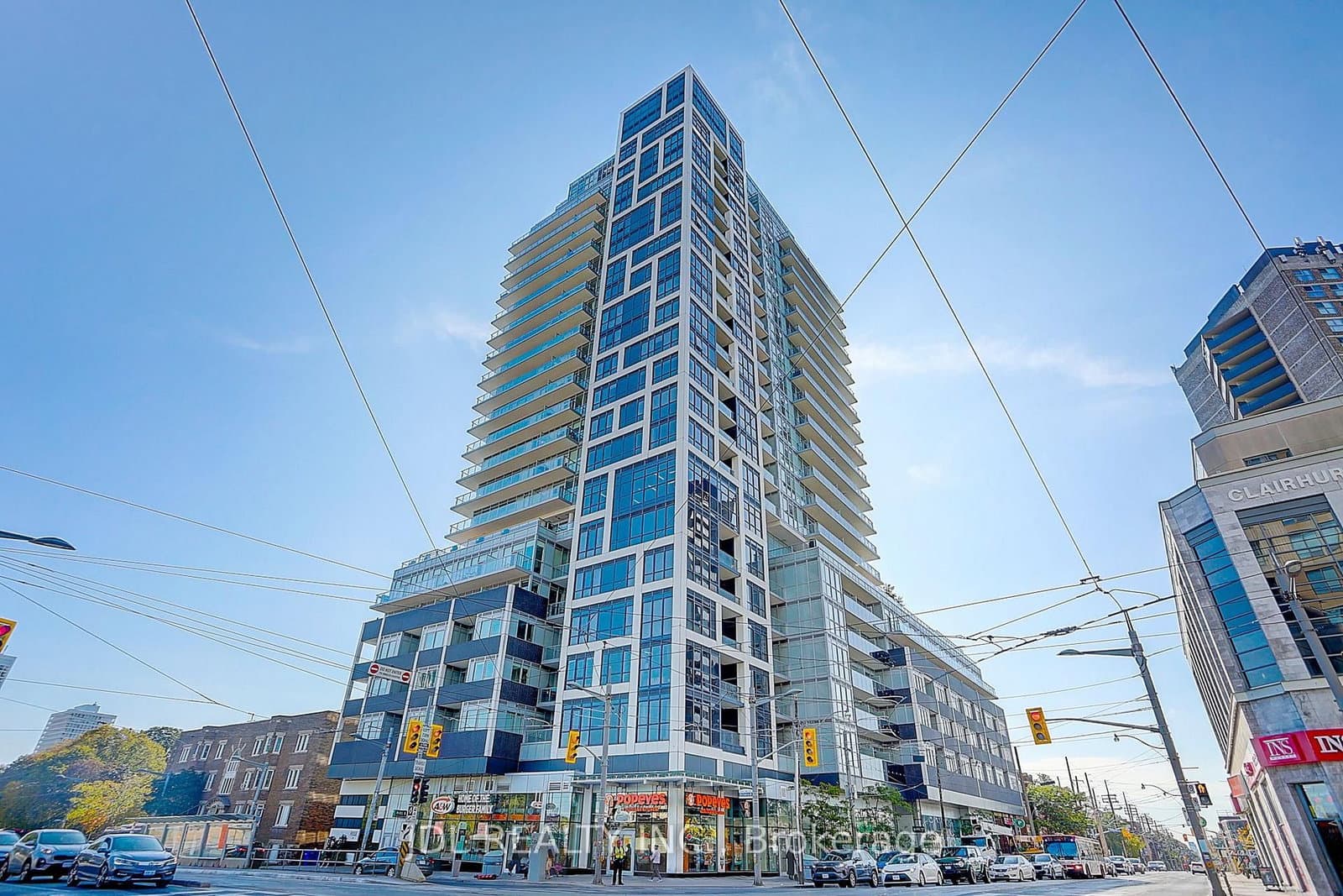 #315 - 501 St. Clair Avenue W