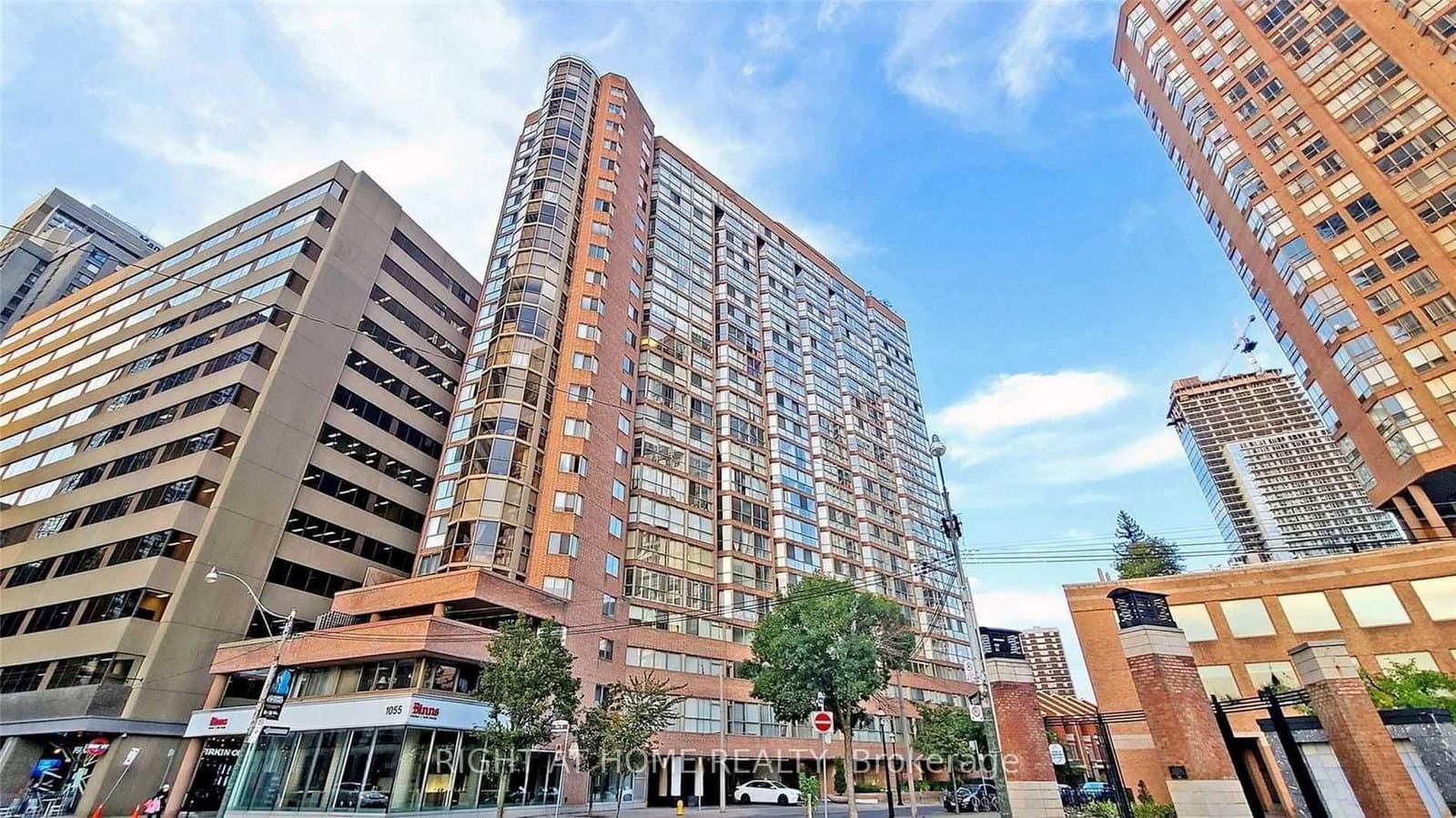 #504 - 1055 Bay Street