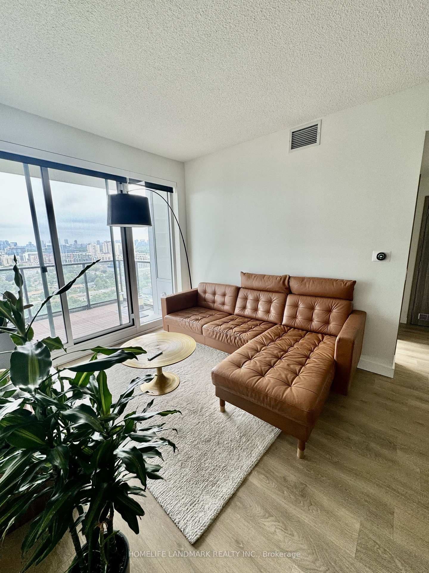 95 Mcmahon Drive, Unit 3006