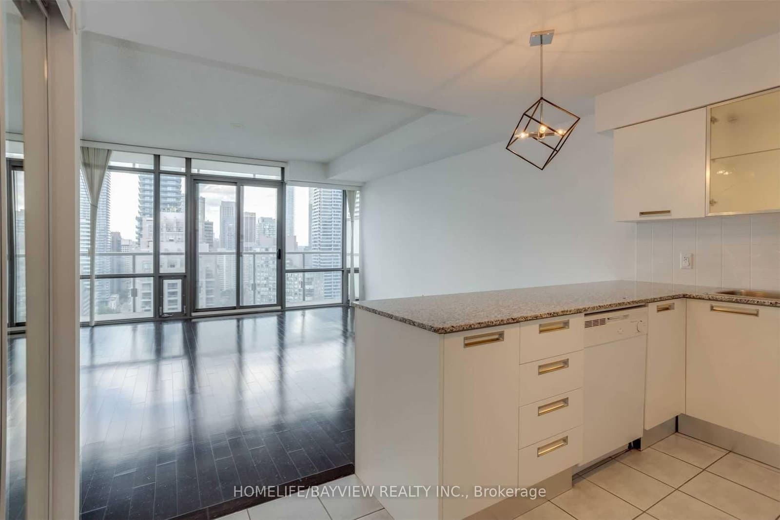 #2904 - 37 Grosvenor Street