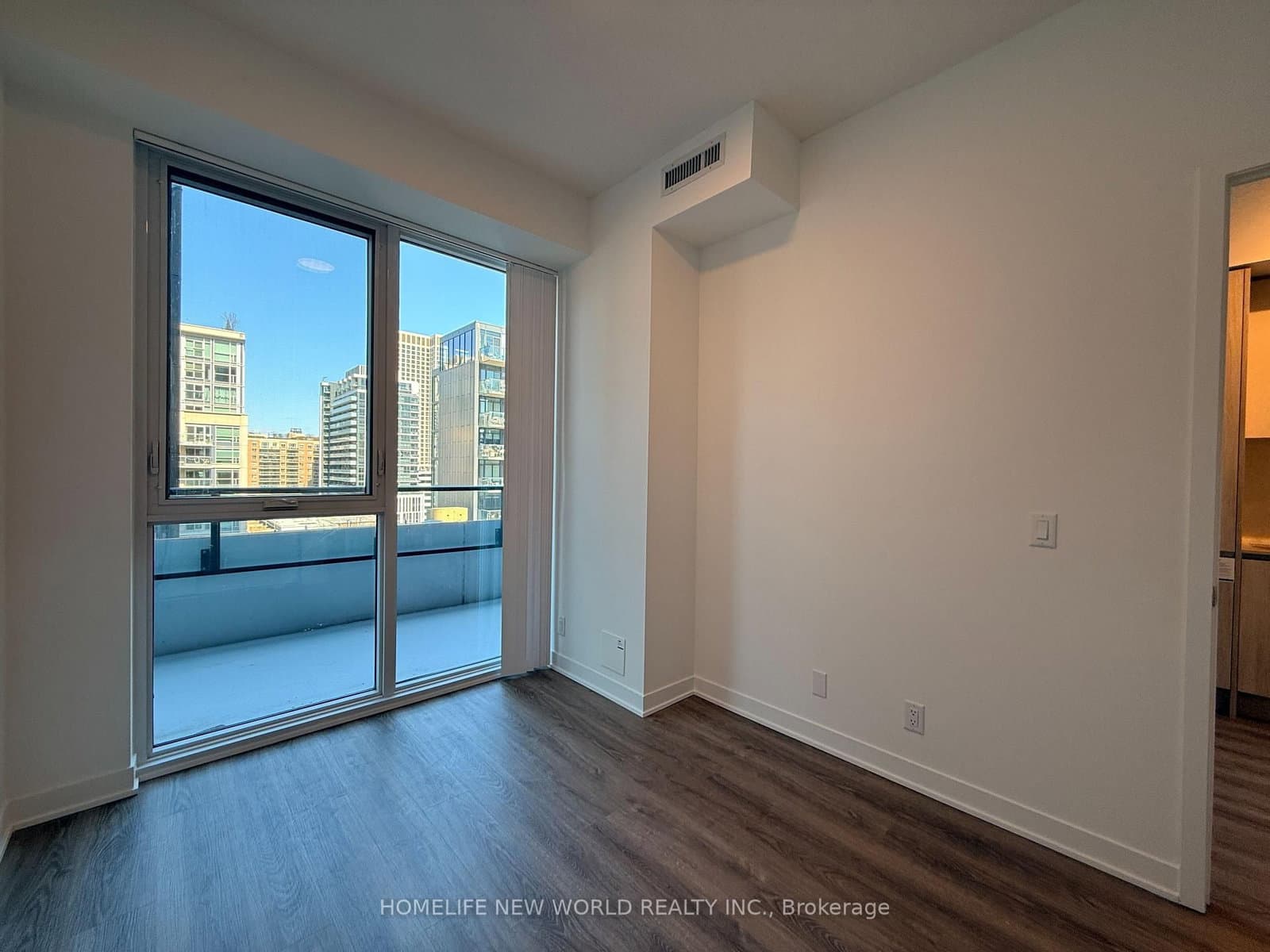 #1101 - 180 Front Street E