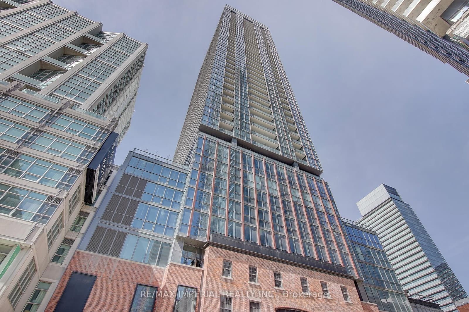 88 Blue Jays Way, Unit 3508