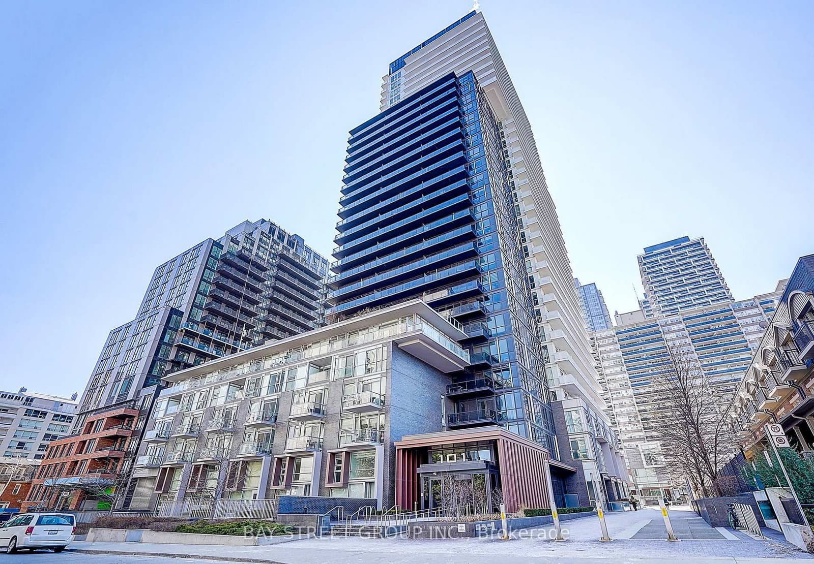 101 Erskine Avenue, Unit 315