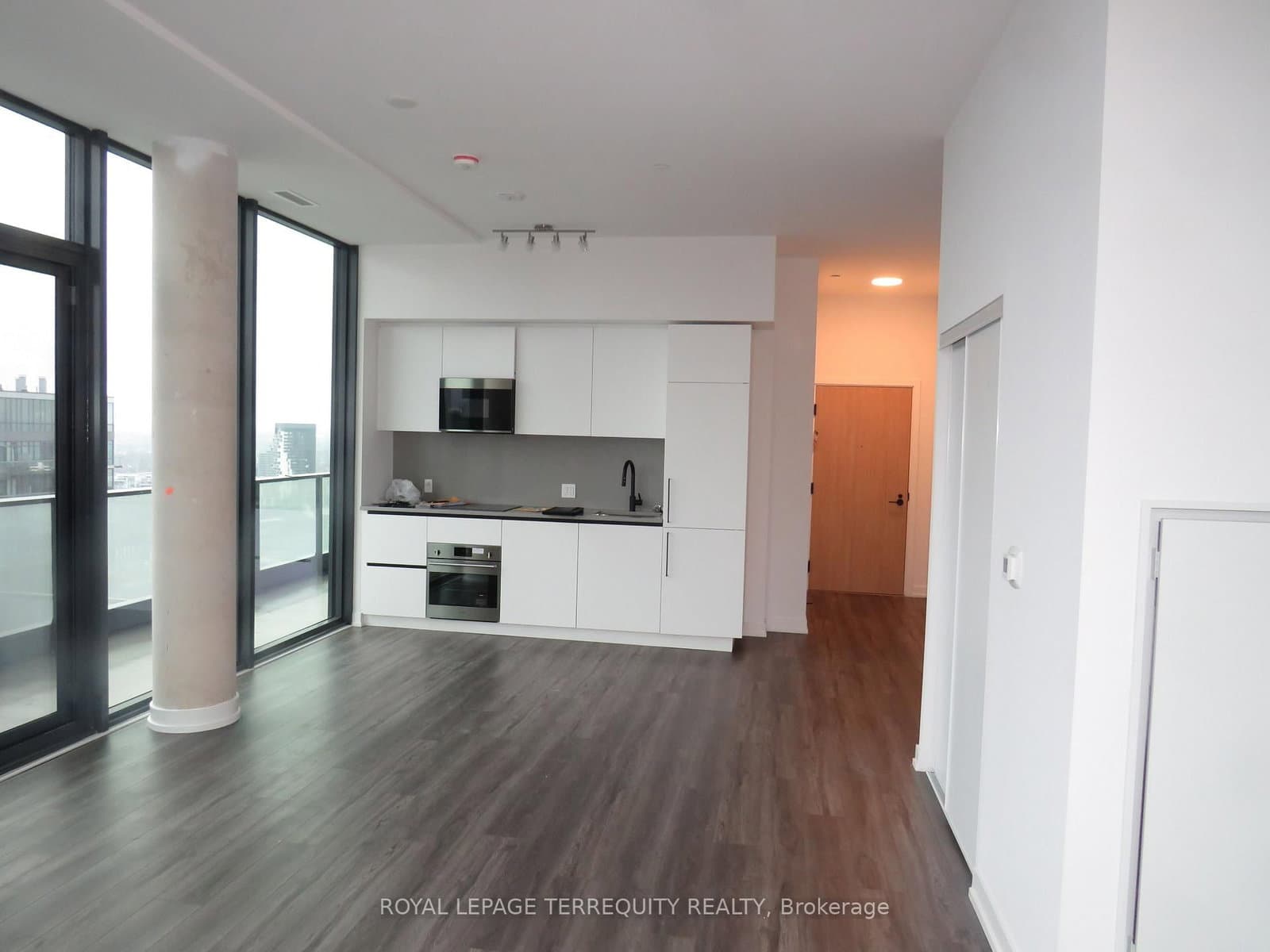 #3304 - 35 Parliament Street