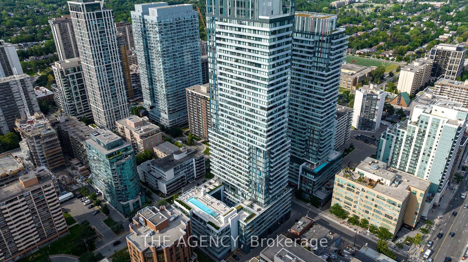 161 Roehampton Avenue, Unit 804