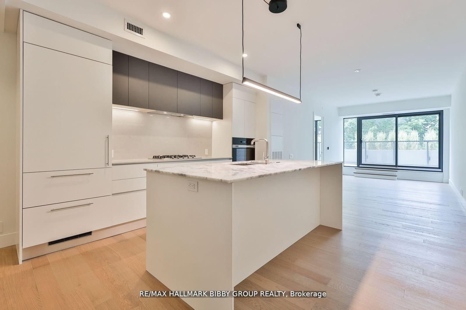 #308 - 1414 Bayview Avenue