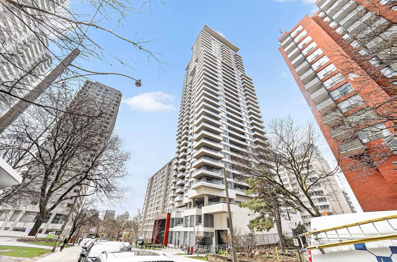 #1720 - 50 Dunfield Avenue