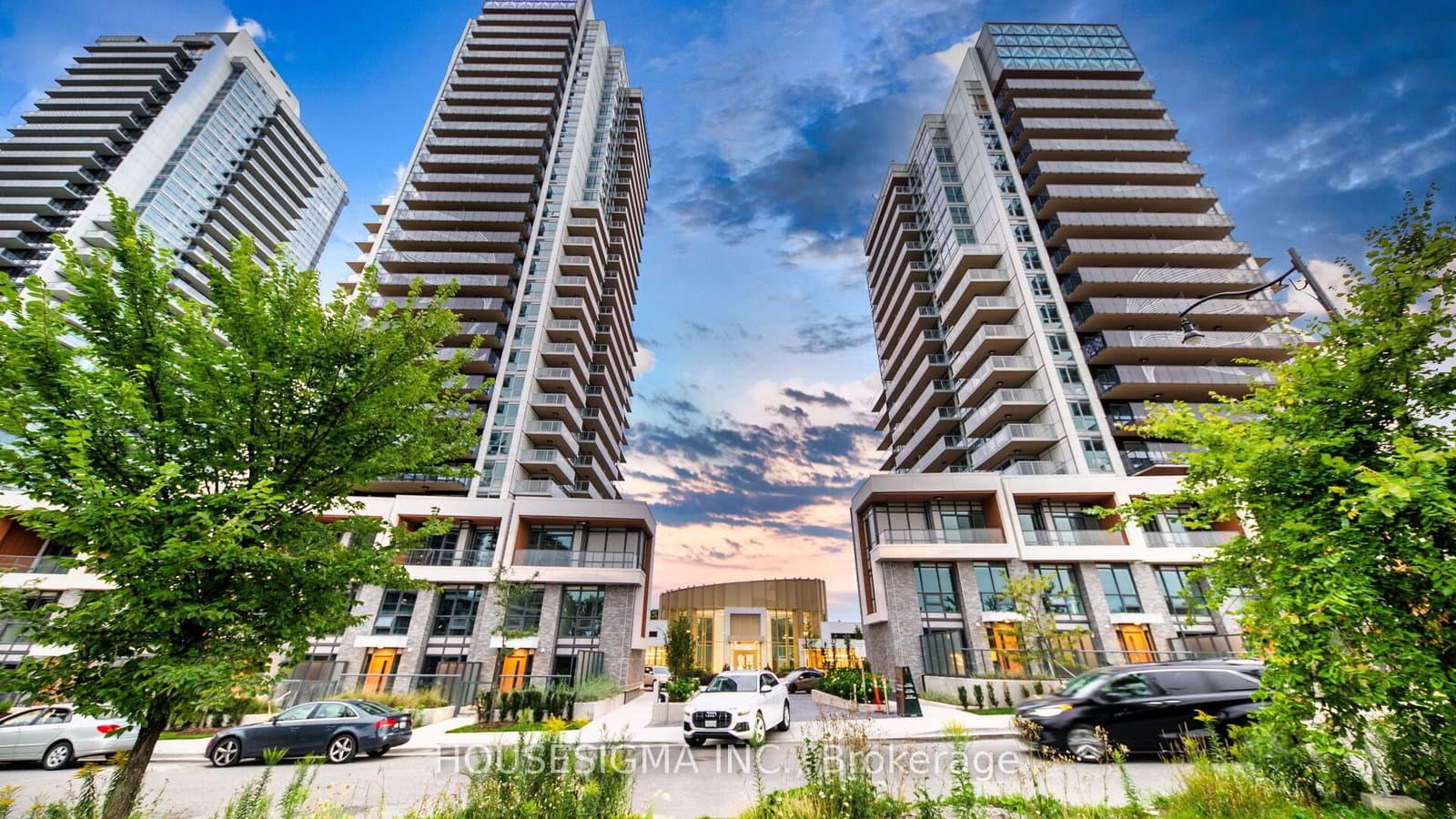 27 McMahon Drive, Unit 3306