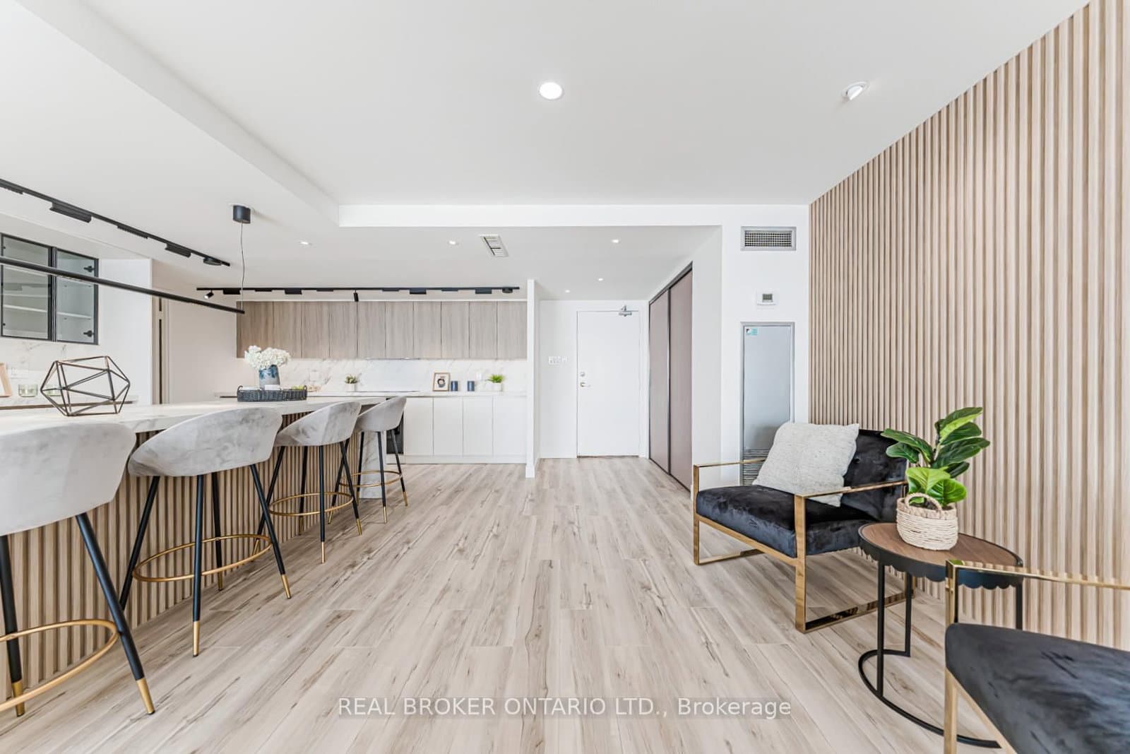 #1708 - 131 Torresdale Avenue