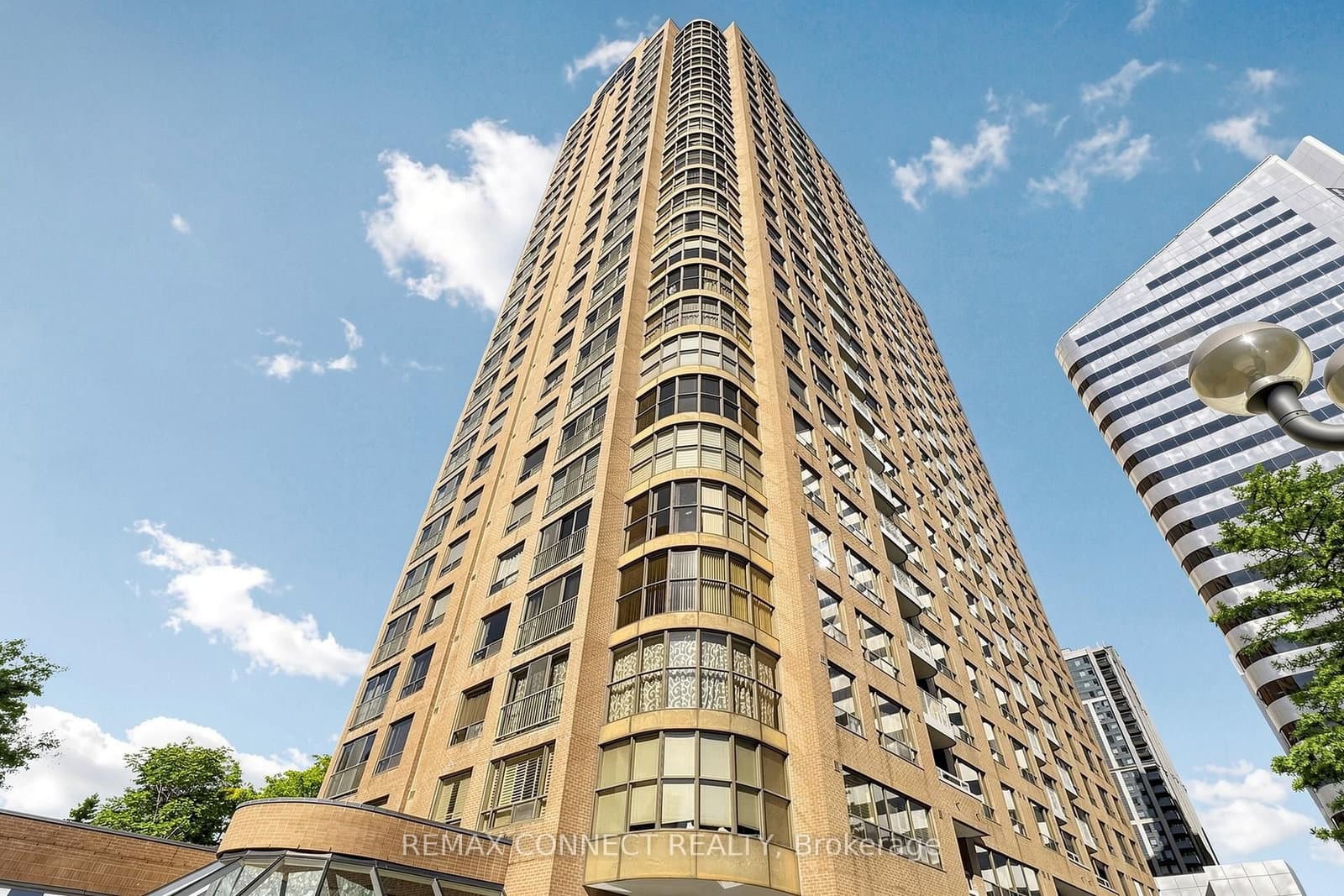#2406 - 100 Upper Madison Avenue