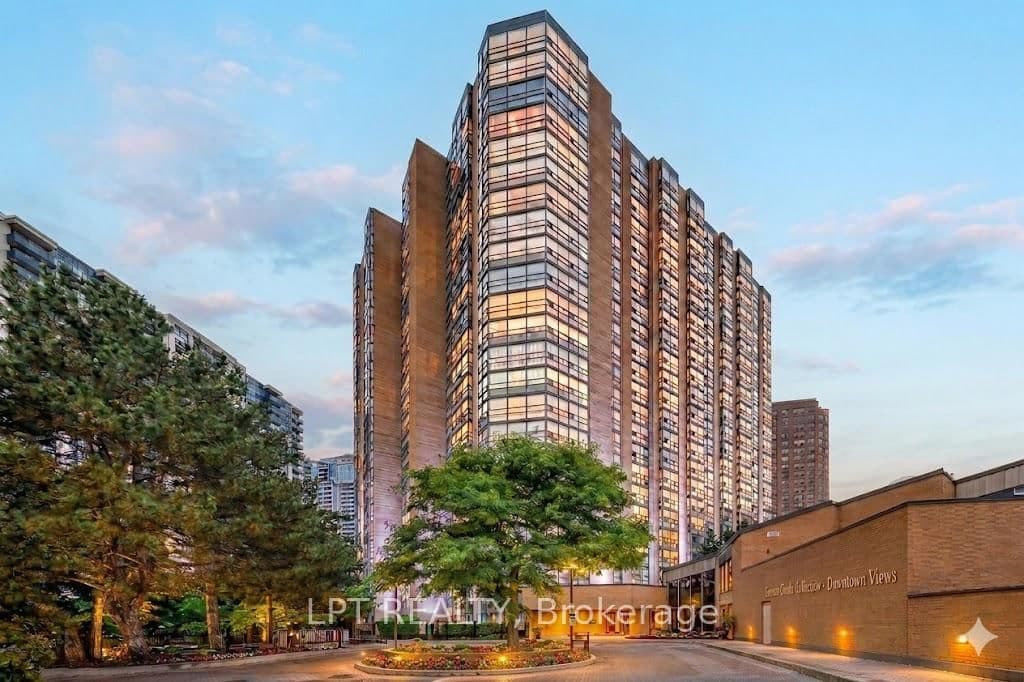 #1806 - 131 Beecroft Road
